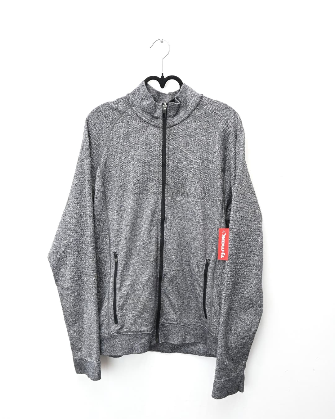 Chamarra deportiva Lululemon ⚡️  𝗧𝗮𝗹𝗹𝗮 M color gris stretch